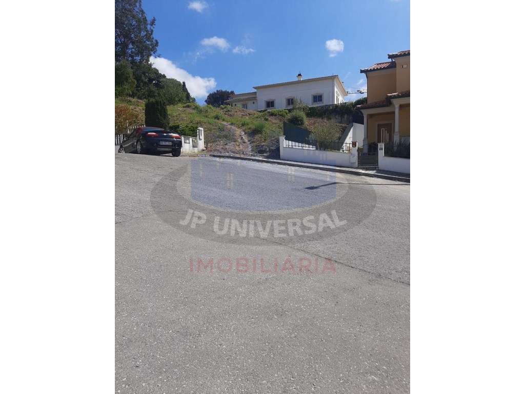 Vende-se Terreno com Projeto com Vista Castelo-12