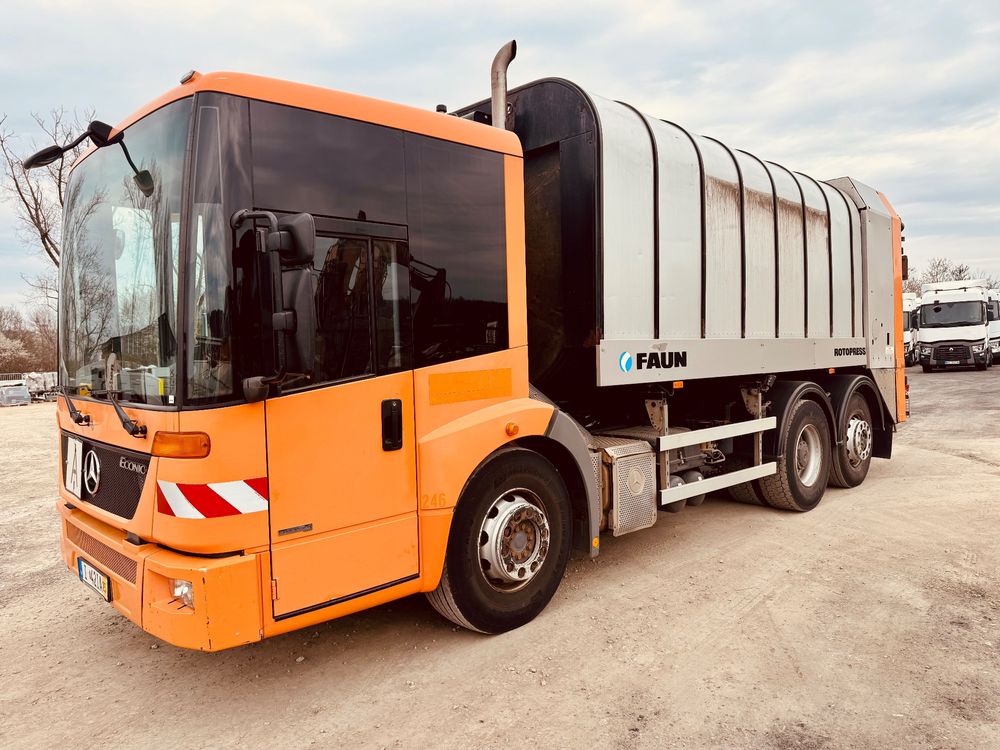Mercedes-Benz Econic 2009