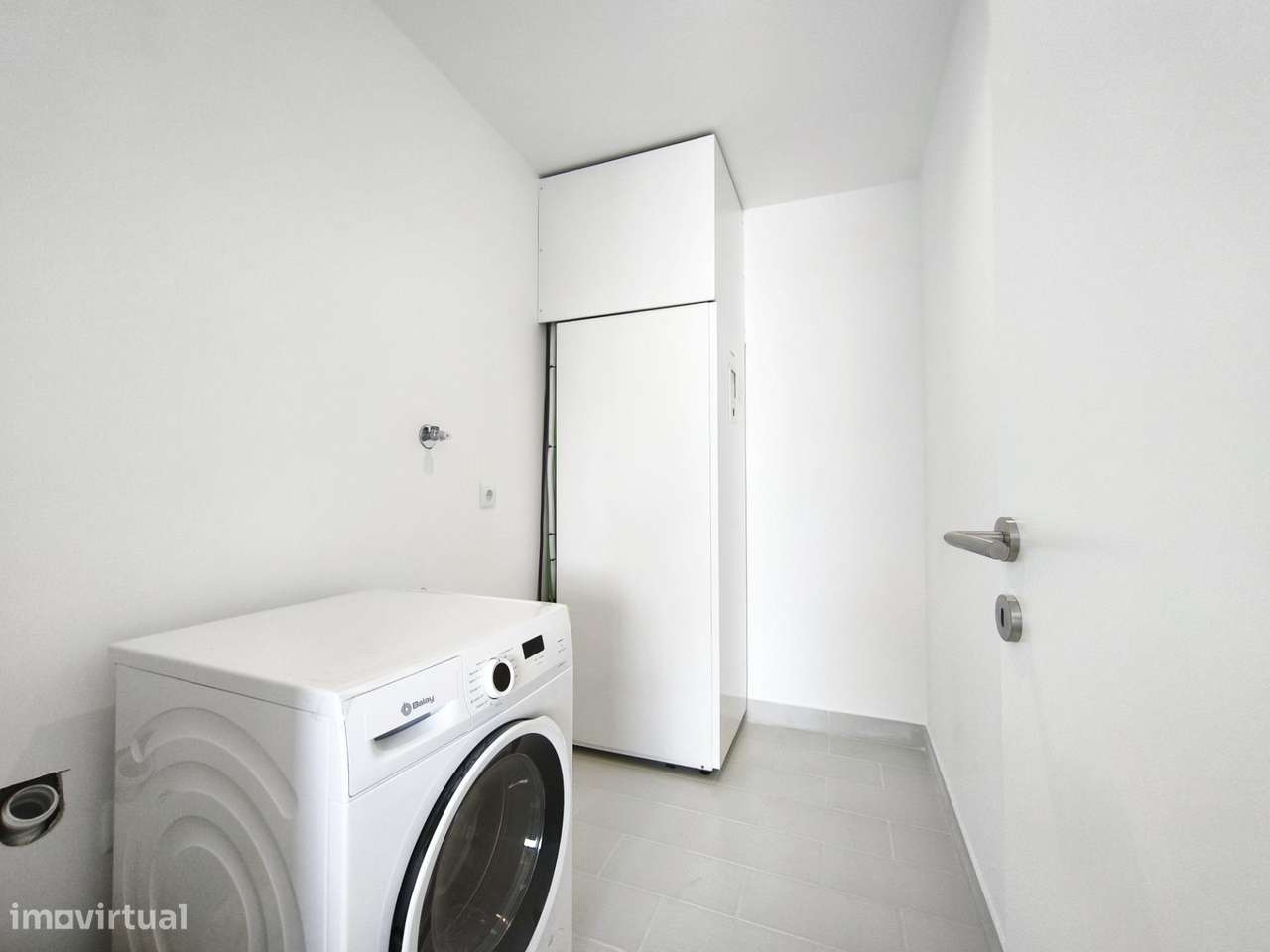 Apartamento T4 Novo (com Terraço e Centro Cidade)-16