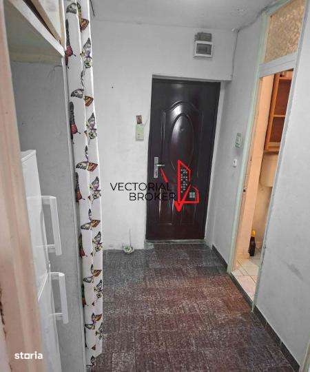 Garsoniera decomandata, et.5, 41mp, bloc 1986, Basarabia- Costin Georg-5