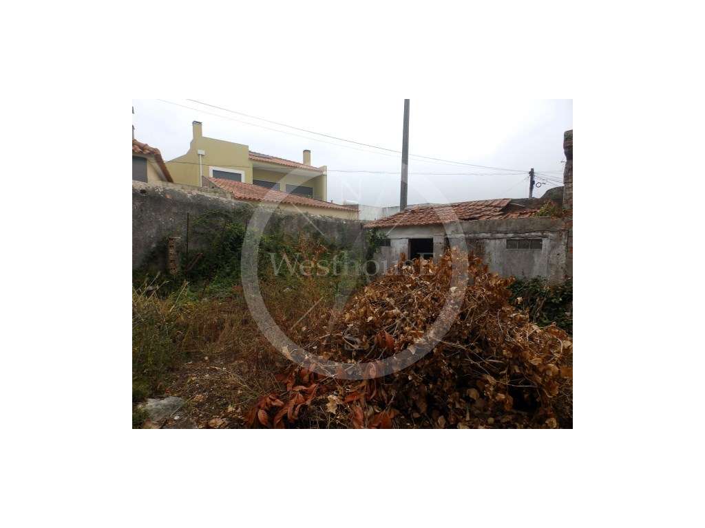 Casa apalaçada para recuperar em Maxial, Torres Vedras-7