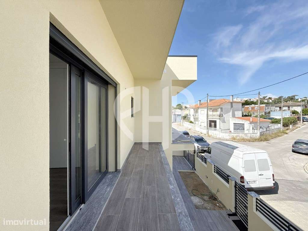 Moradia de Luxo T4 C/ Piscina e Box // Em Construção-24