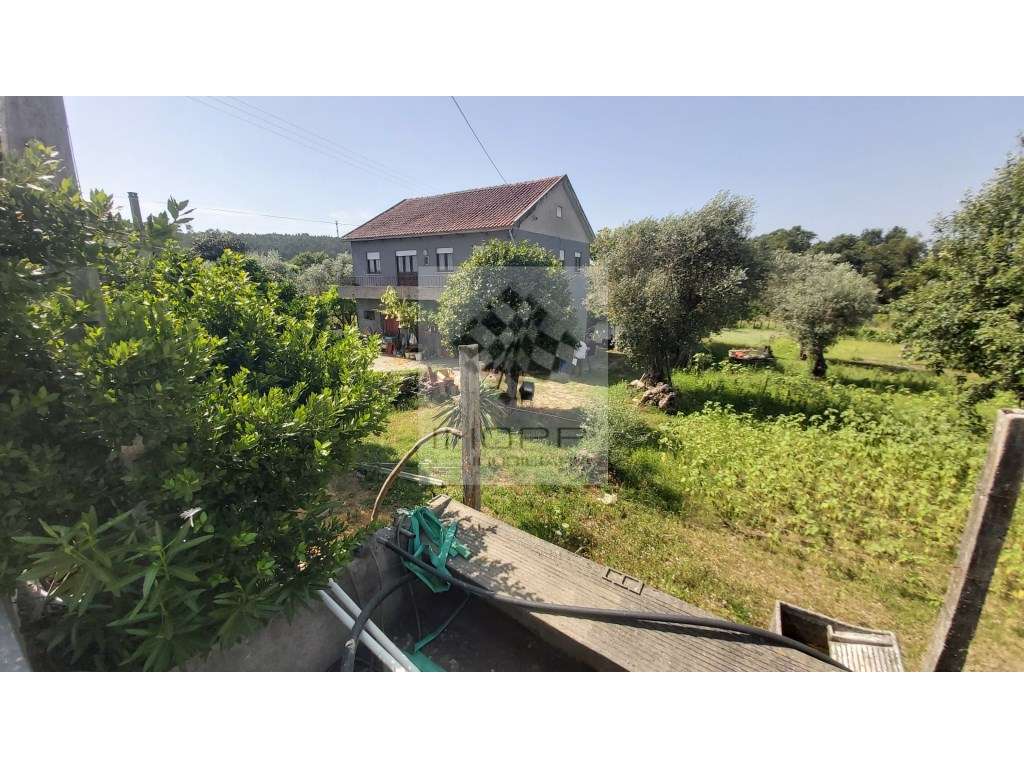 Fabulosa propriedade na zona centro do país com mais de 4.000m2 e m...-49