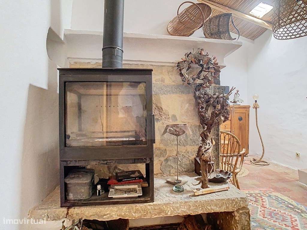 Moradia de charme autêntico + Alojamento Local independente-12