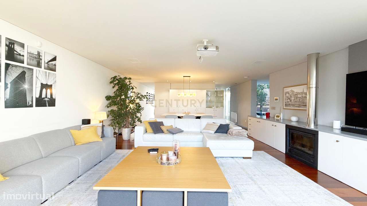 Moradia Térrea de Luxo com Piscina Aquecida e Jacuzzi a 2 km da Praia-6