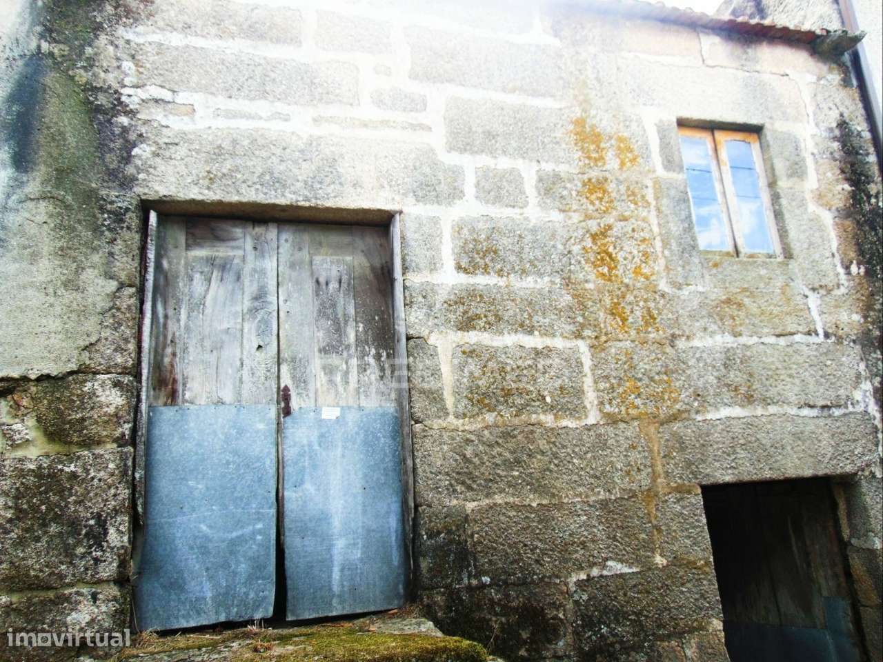 Casa tradicional em granito p/recuperar em Vila Real - Grande imagem: 4/13