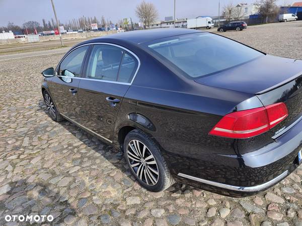 Volkswagen Passat 2.0 TDI Comfortline DSG - 4