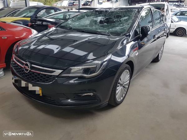 Opel Astra K 2017 para peças - 1