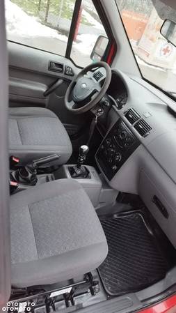 Ford Transit Connect - 10