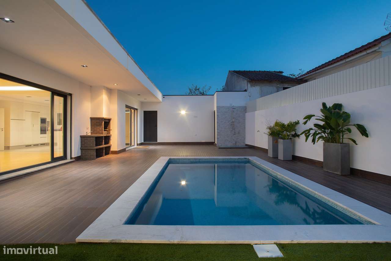 Moradia T4 Térrea, com piscina – Vila Nogueira de Azeitão-3