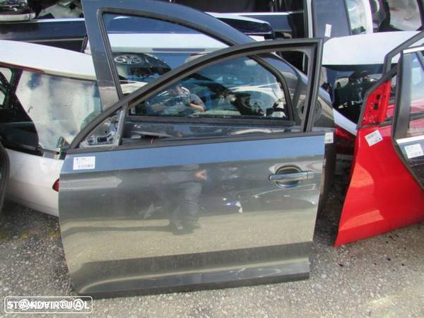 Porta frente Esquerda Seat Toledo do ano 2012 - 1