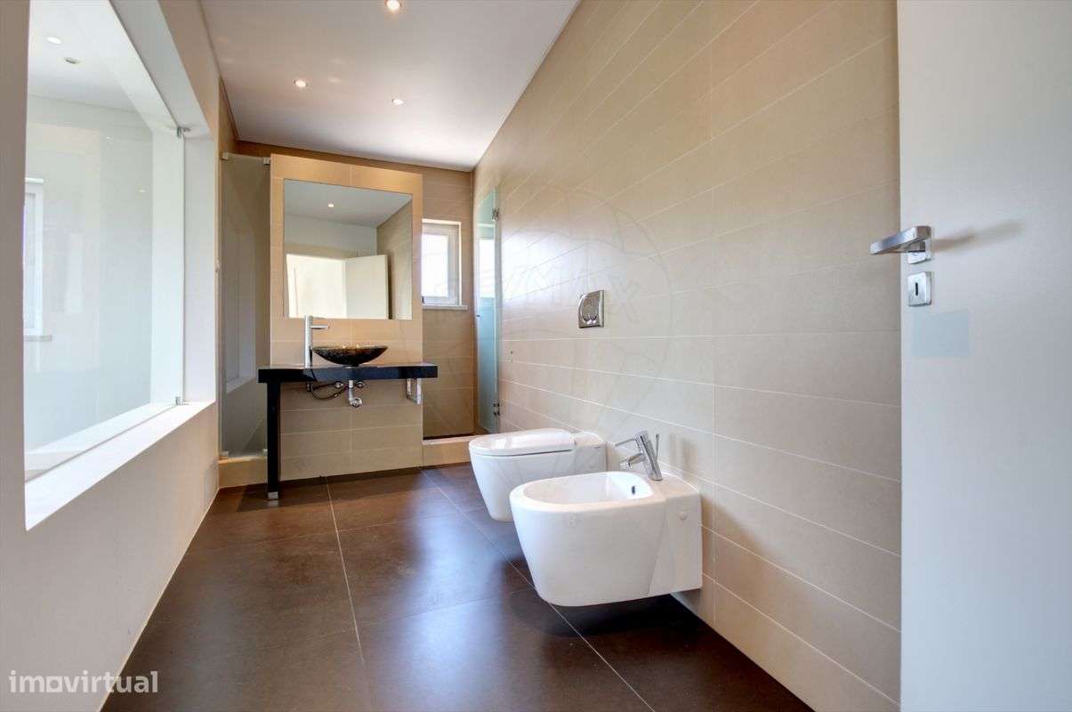 Moradia T4 para venda-23