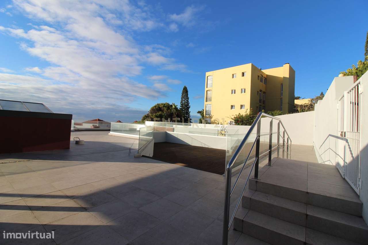 Excelente Oportunidade - Espaço Comercial no Caniço de Baixo - Perto d - Grande imagem: 3/16