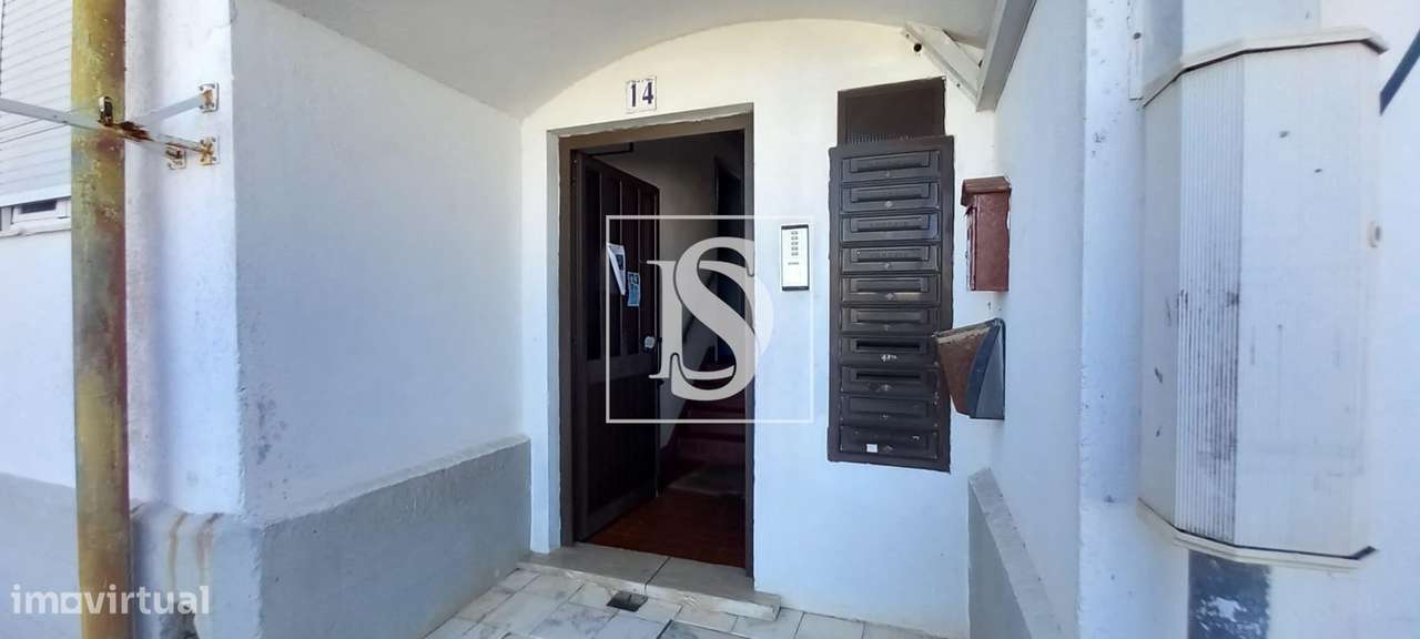 Apartamento T3 c/ arrecadação em Monte Abraão, Sintra-35