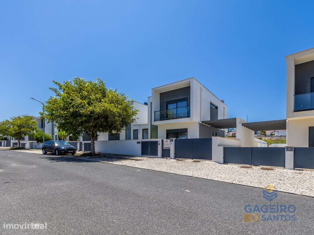 Moderna moradia T3 com piscina privativa-40