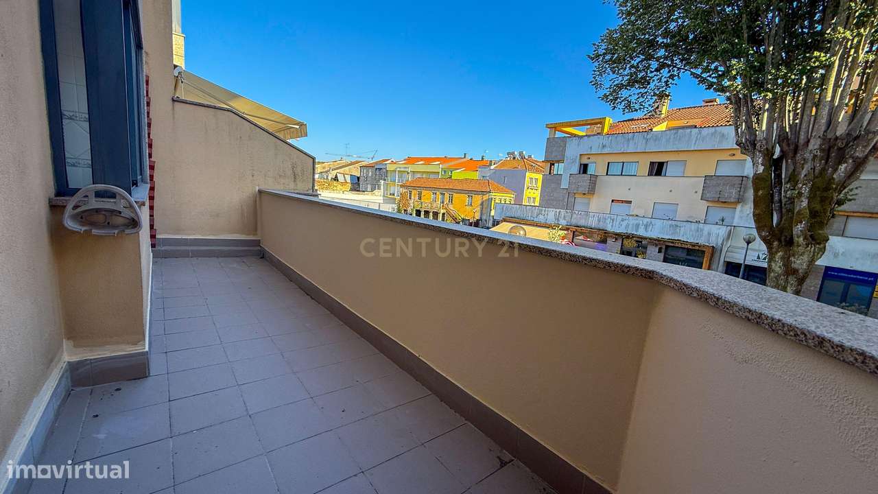 Apartamento T3 no centro de Viseu-12
