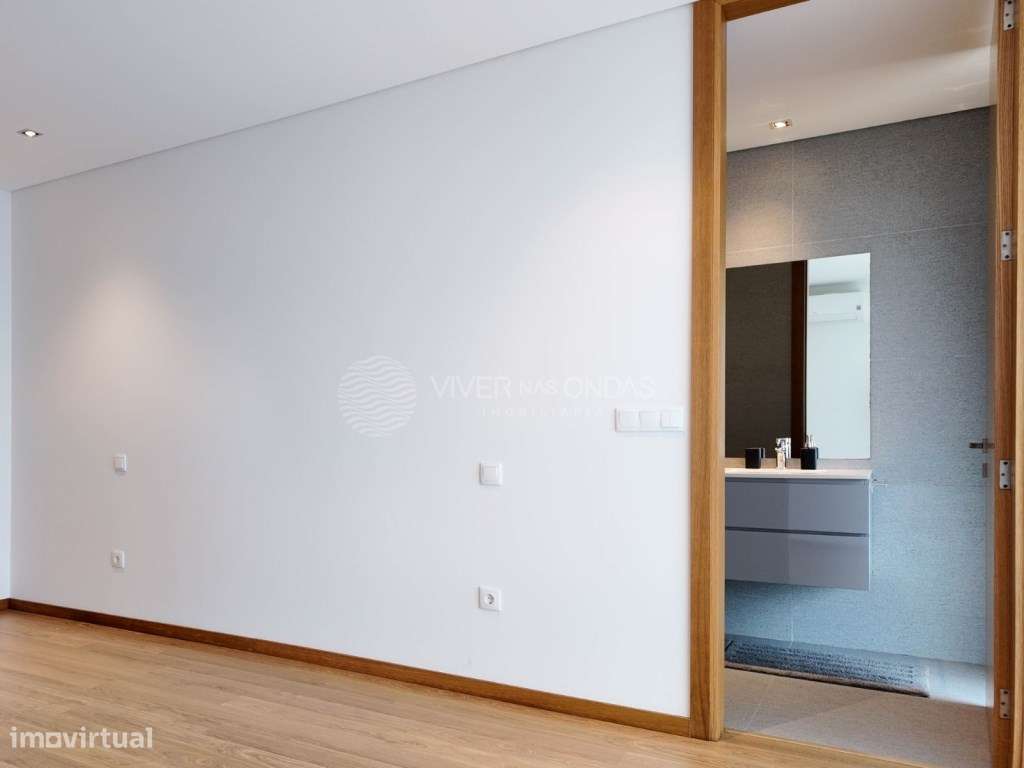 Luxuosa Moradia com 548 m2 - Premium com Piscina - 25 minutos do PORTO-31