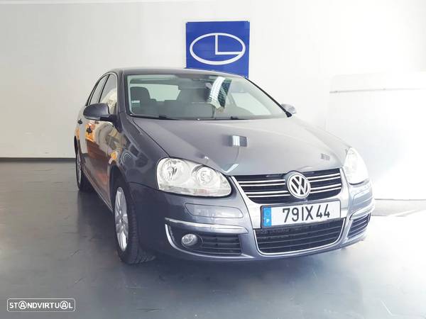 VW Jetta 1.6 TDi Confortline - 2