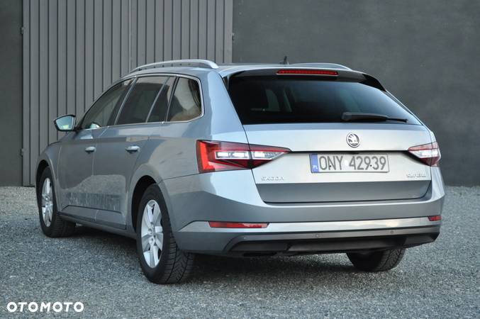 Skoda Superb 2.0 TDI Ambition - 5