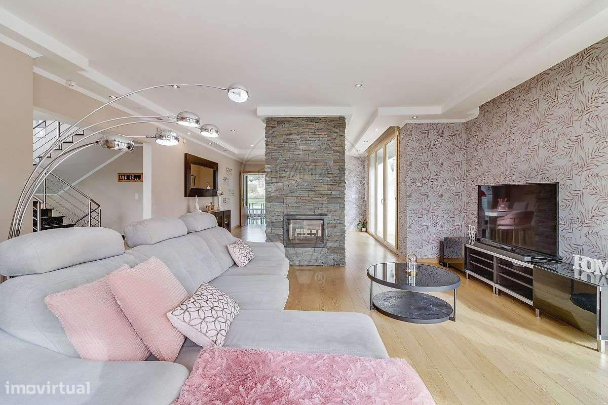 Moradia T4 para venda-6