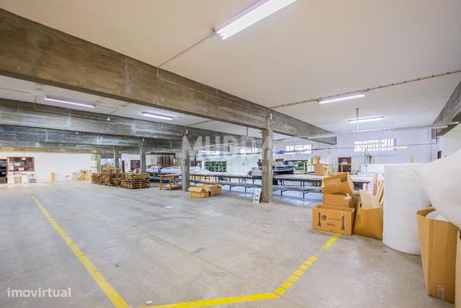 Armazém Industrial de Excelência para Venda – Zona Industrial de Corte-13