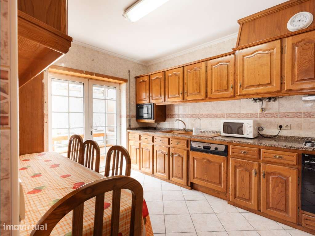 Moradia T4 em São Martinho do Bispo, Coimbra-11
