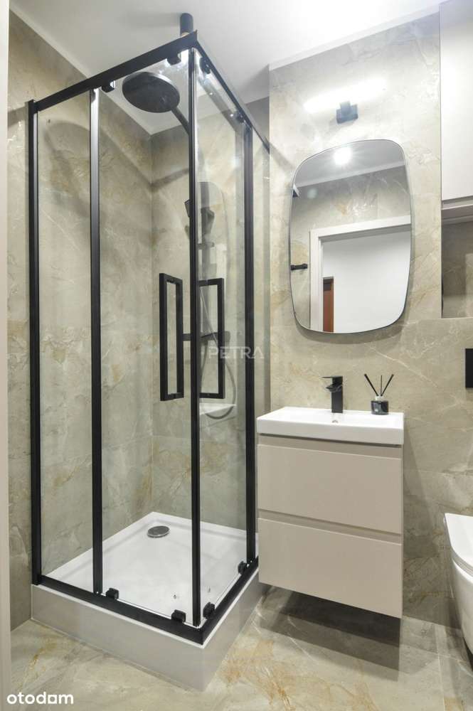 Po remoncie  2-3 pokojowe  przy Wum-5