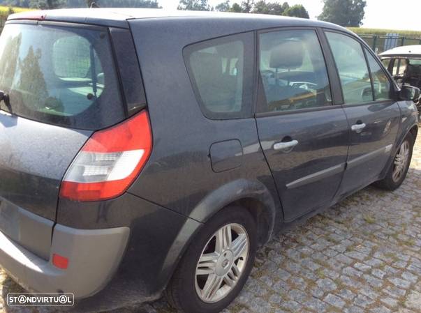 Renault Grande Scénic 1.5dci às peças - 5