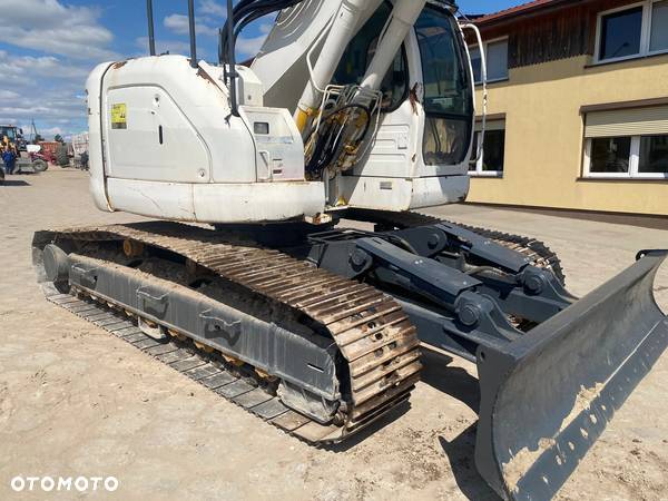 New Holland KOBELCO E235SR-1S - 5