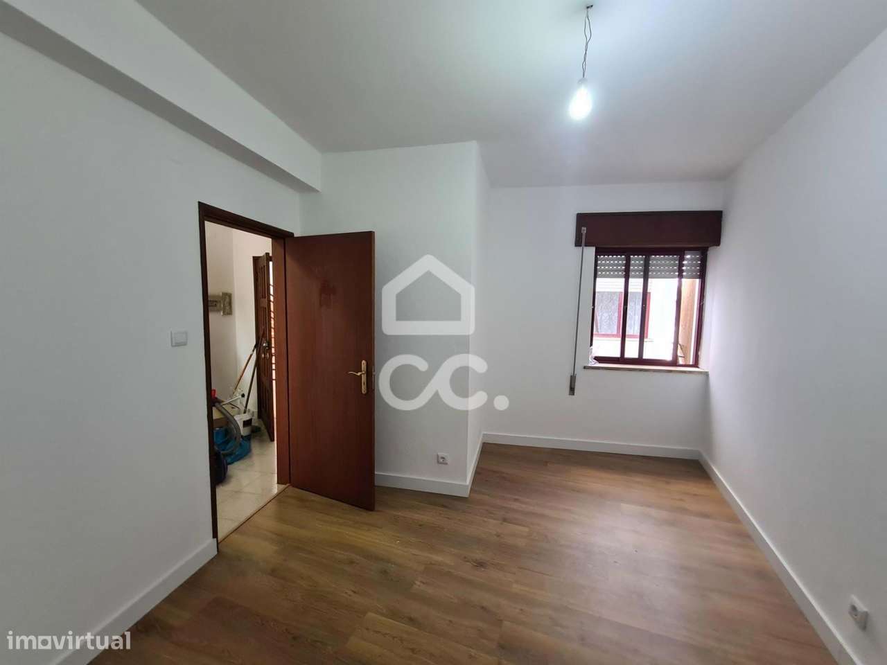 Apartamento T4 no centro de Macedo de Cavaleiros - Grande imagem: 4/9