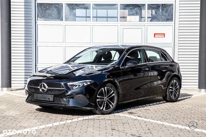 Mercedes-Benz Klasa A 220 4-Matic Progressive 8G-DCT - 1