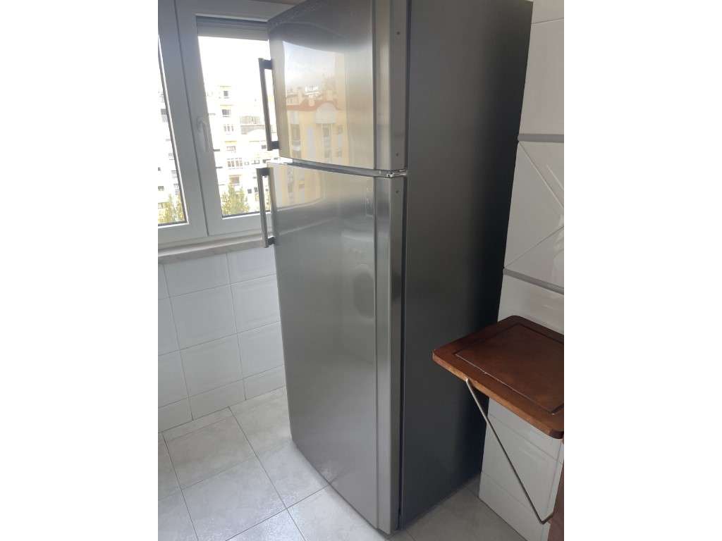 APARTAMENTO T3 NA AV. DO BRASIL, 49, SÃO MARCOS, JUNTO AO TAGUS PARK. - Grande imagem: 5/35