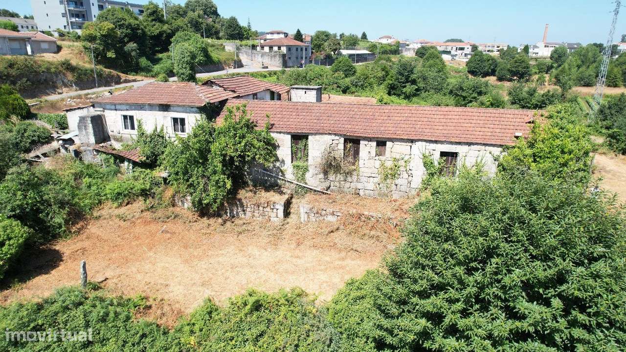 Quinta com mais de 2 Hectares, entre A4 e A42 | Turismo Rural &...-9