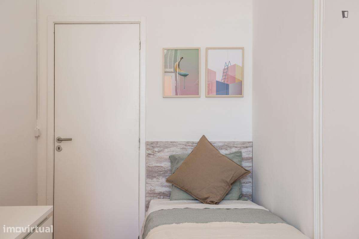 Quarto - localizado em Santos Lisbon - Grande imagem: 4/24