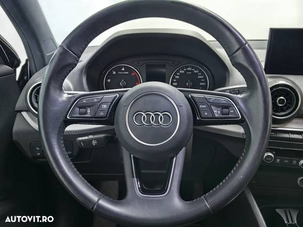 Audi Q2 1.6 30 TDI S tronic Sport - 9