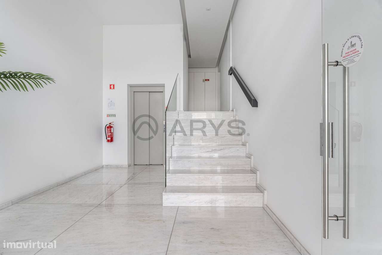 Apartamento T2 Semi-novo, em Tenões - Grande imagem: 3/25