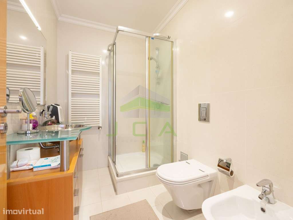 Apartamento T4 no condomínio fechado 'Gardens Prestige'-23