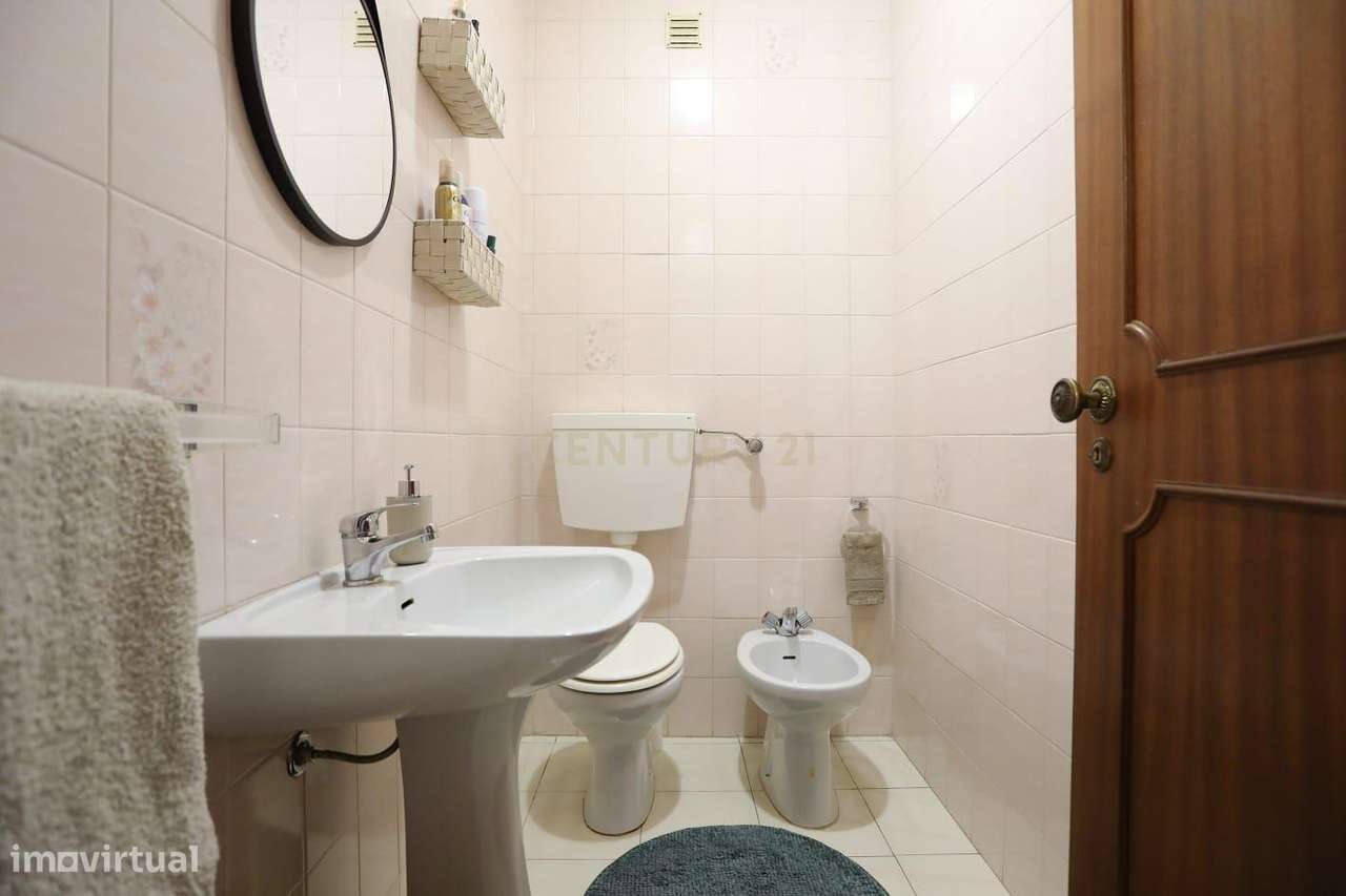 Apartamento T2 em Montijo com Vista para a Cidade-2