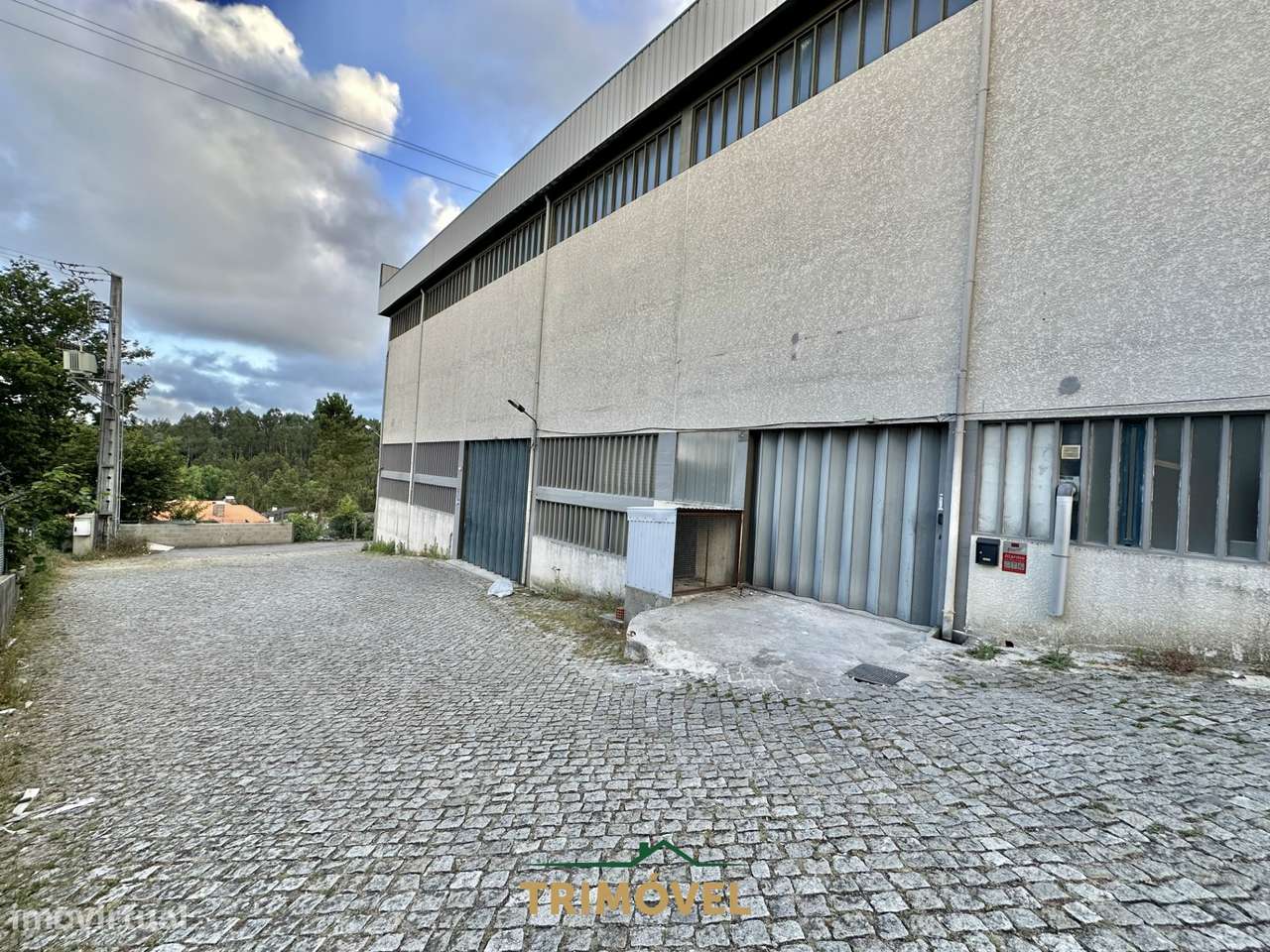 Pavilhão com 250KVA na Zona Industrial de Cucujães - Grande imagem: 4/27