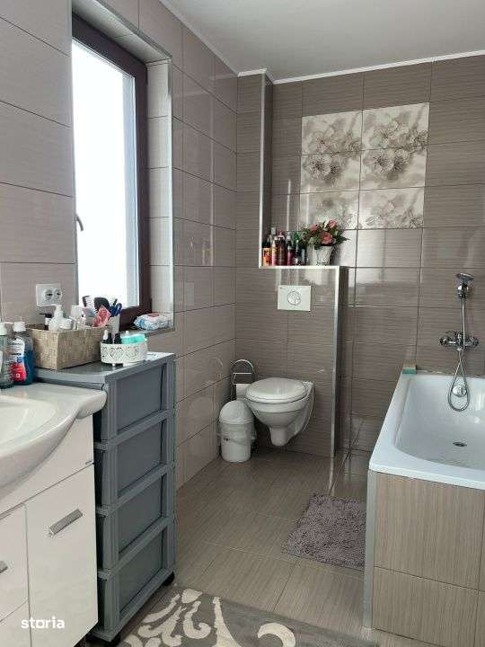 Duplex modern in zona Terra , 120 mp util cu gradina amenajata - Imagine principală: 5/9