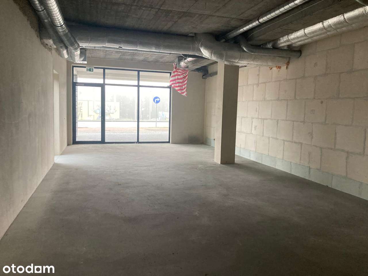 Nowoczesny lokal handlowo-usługowy na wynajem – 91,60 m², Oświęcim - Pełny obrazek: 5/10