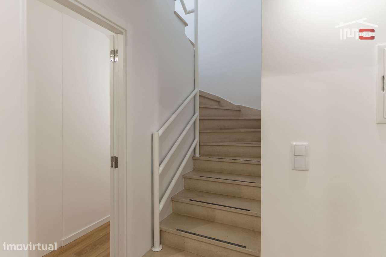 APARTAMENTO T2 NOVO AV. MARQUES DE POMBAL LEIRIA - Grande imagem: 4/24