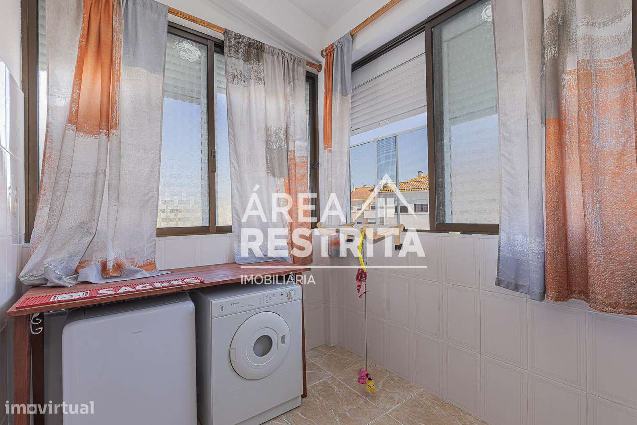 Apartamento T3 na Moita-11