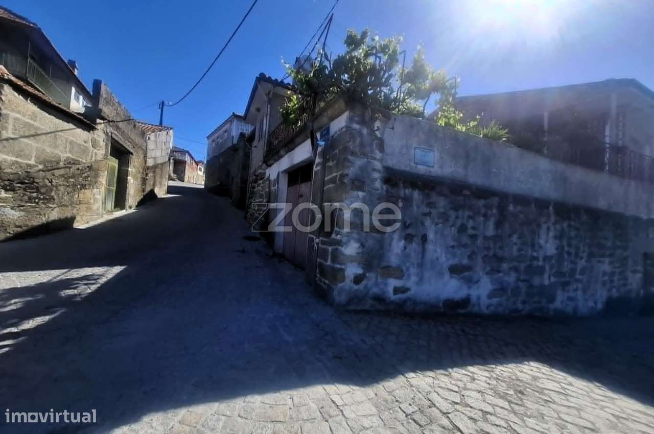 Moradia Geminada, rústica a 18km da cidade-15
