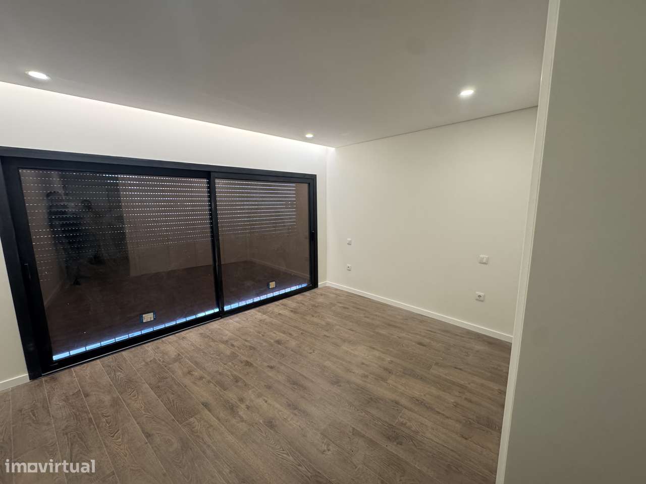 Apartamento T2 novo - Grande imagem: 2/17