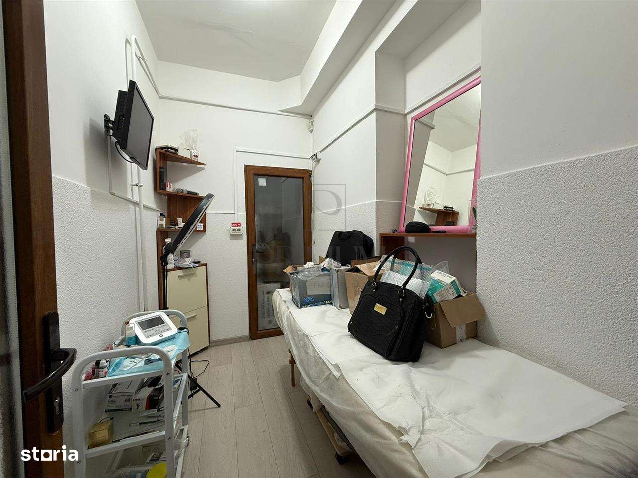 Spațiu Comercial - Elegant la Stradă Principală - cu Te - Imagine principală: 4/4