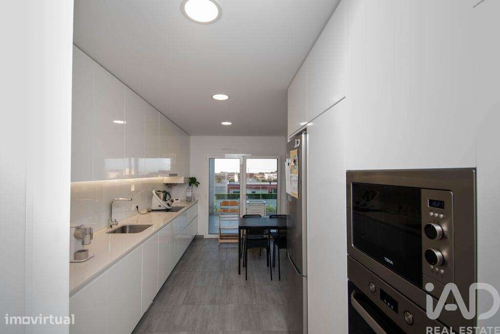 Apartamento T3 em Marinha Grande - Grande imagem: 4/28