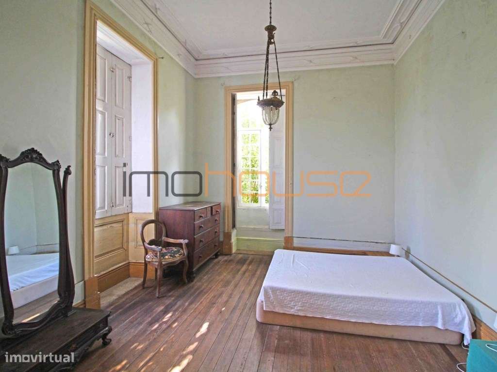 Casa senhorial do século XIX ( Zona Espaço Central II)-35