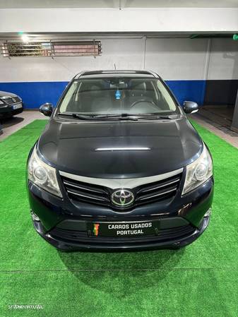 Toyota Avensis SW - 2