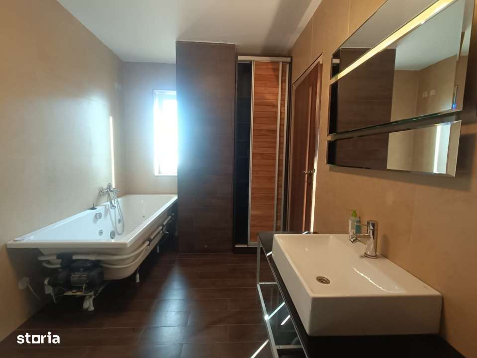 | Apartament 3 camere | 94 mp | Parcare | Borhanci |-8